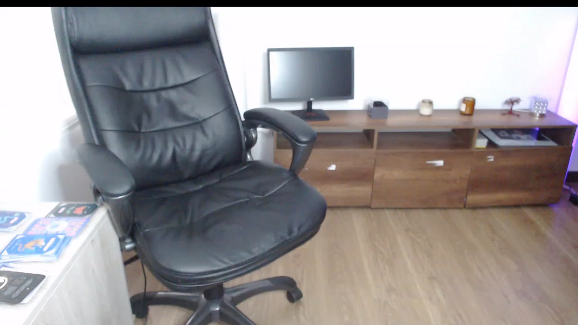 Gallery image thumbnail from Daaniela's myfreecams stream on, 08/30/2023, 16:45 image 9 of 20