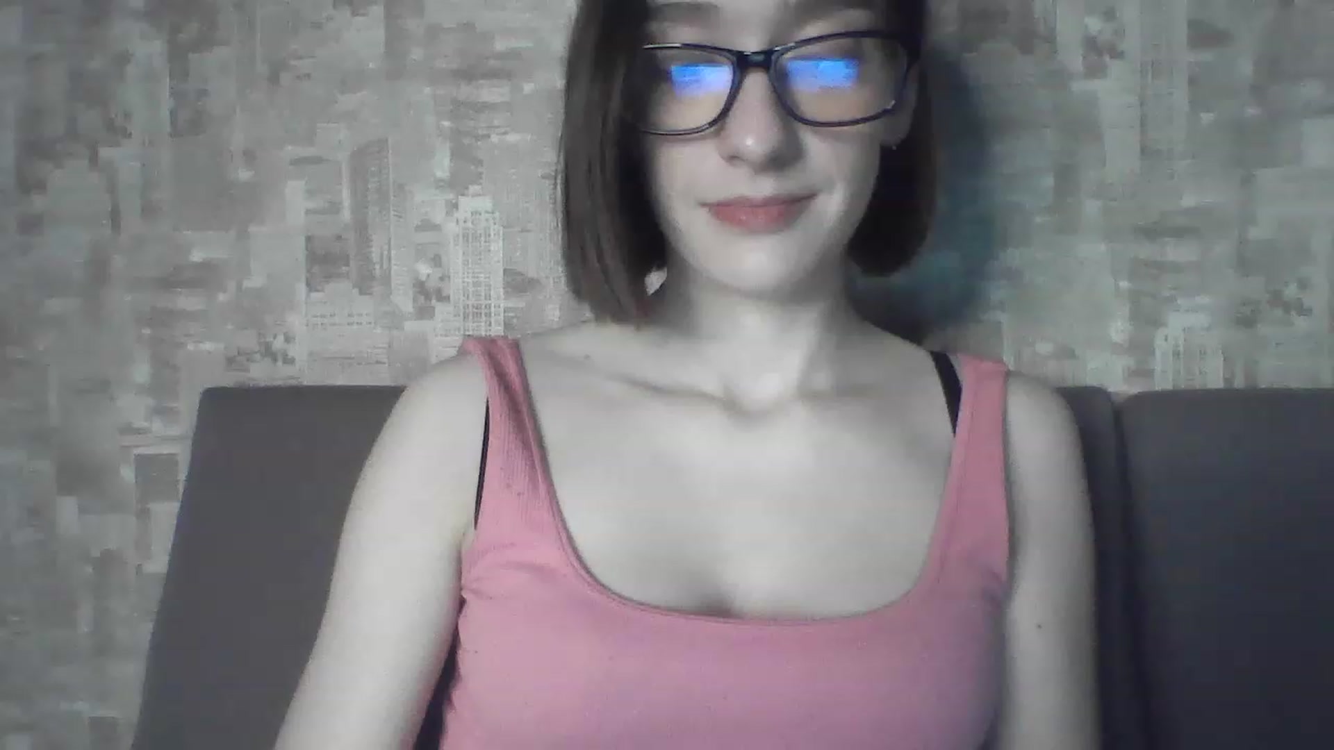 Gallery image thumbnail from DacotaDoll's myfreecams stream on, 03/04/2023, 18:38 image 14 of 20