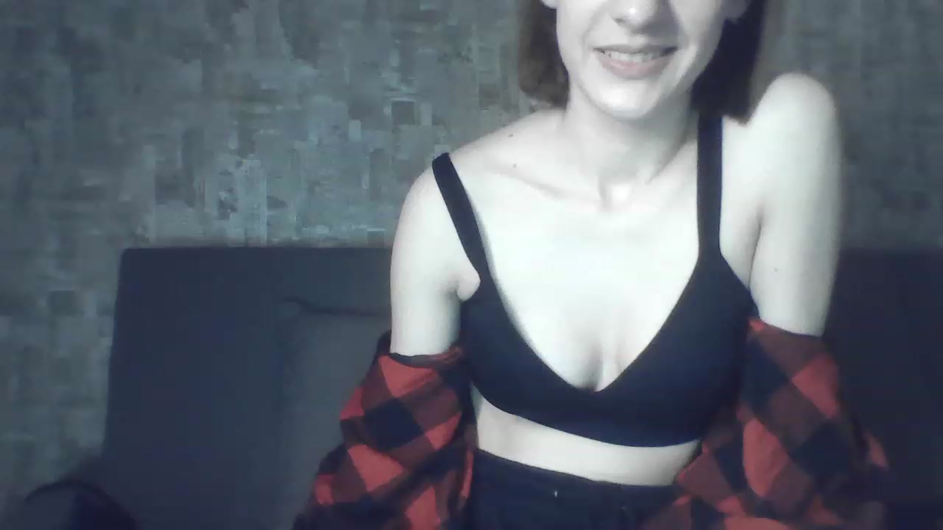 Gallery image thumbnail from DacotaDoll's myfreecams stream on, 03/07/2023, 17:03 image 5 of 20