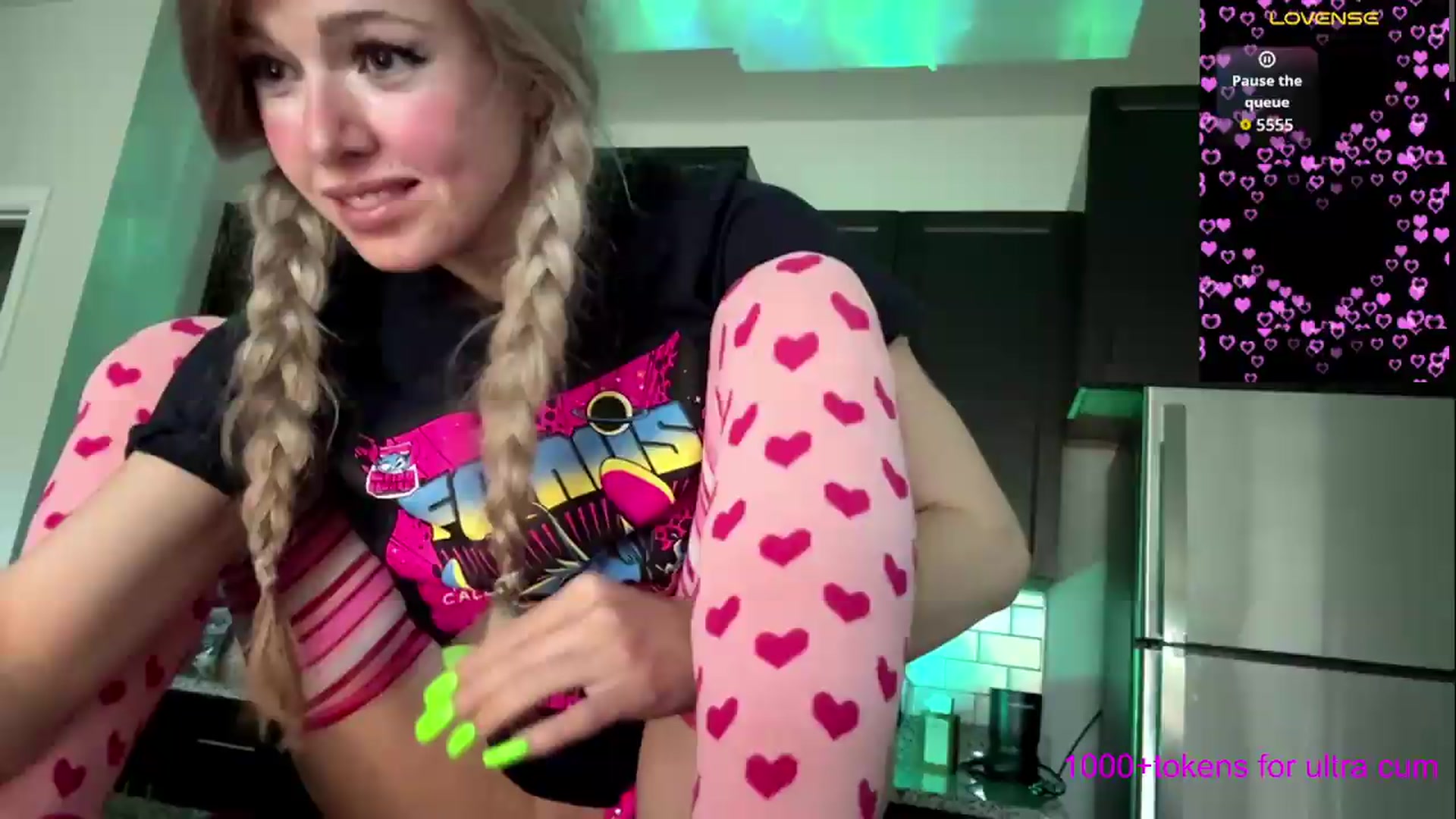 Gallery image thumbnail from DaddyProperty's myfreecams stream on, 05/08/2026, 14:30 image 6 of 20