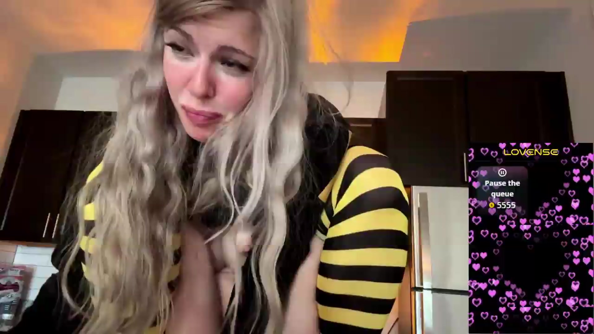 Gallery image thumbnail from DaddyProperty's myfreecams stream on, 05/10/2026, 19:24 image 17 of 20