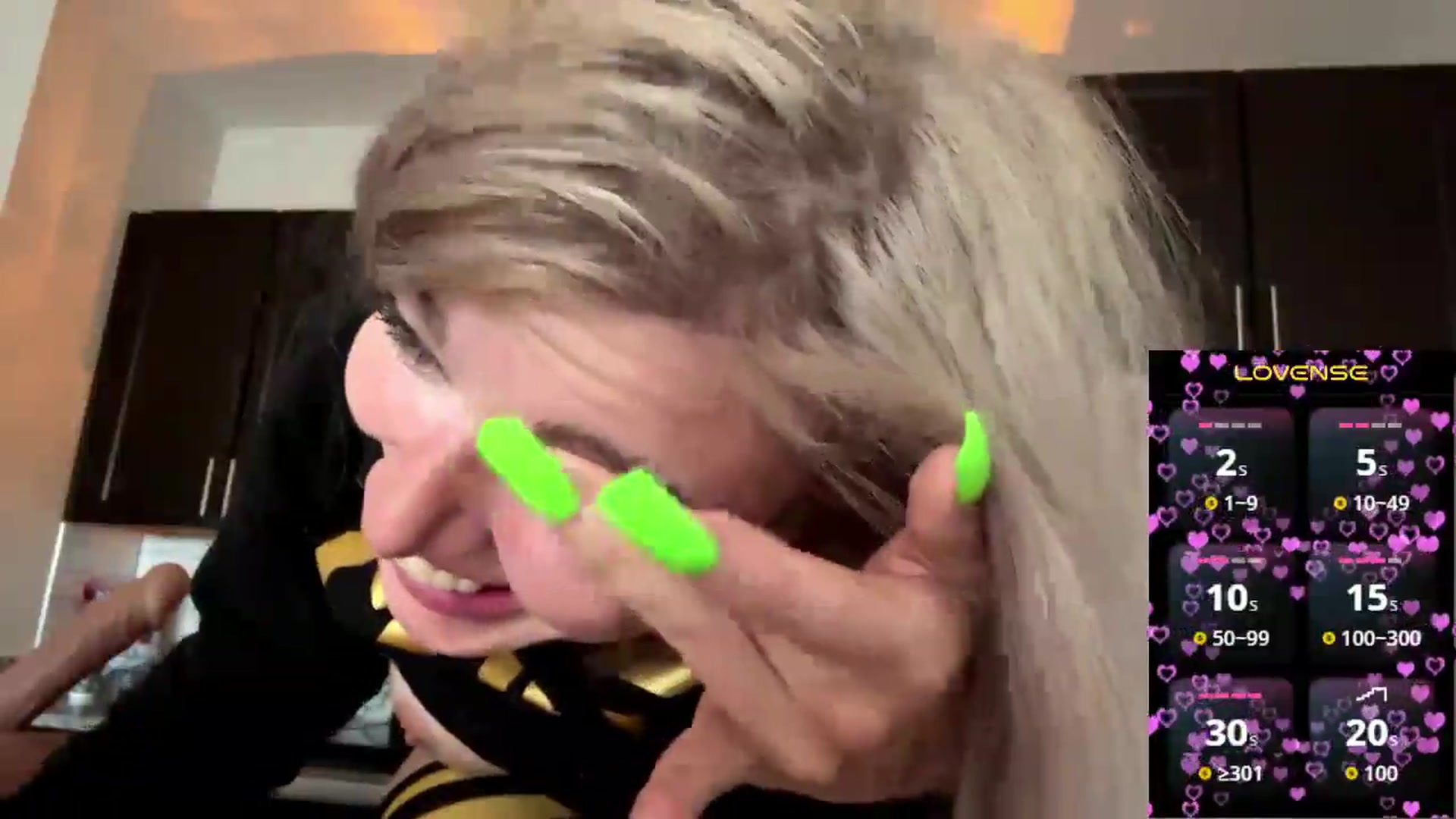 Gallery image thumbnail from DaddyProperty's myfreecams stream on, 05/10/2026, 21:42 image 3 of 20