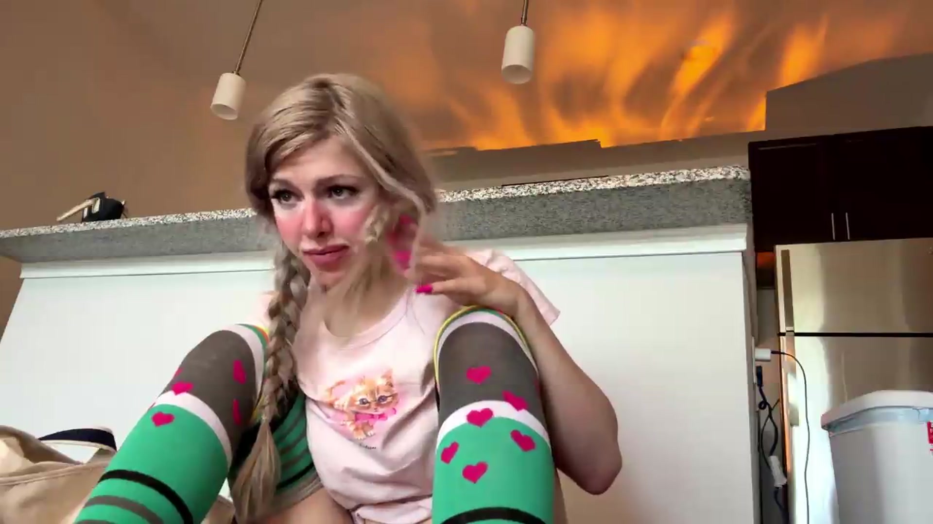 Gallery image thumbnail from DaddyProperty's myfreecams stream on, 05/15/2026, 17:24 image 16 of 20