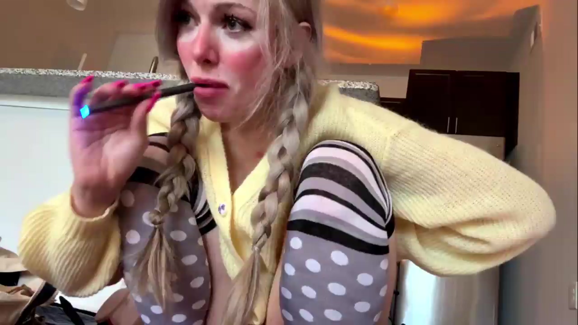 Gallery image thumbnail from DaddyProperty's myfreecams stream on, 05/18/2026, 16:15 image 13 of 20
