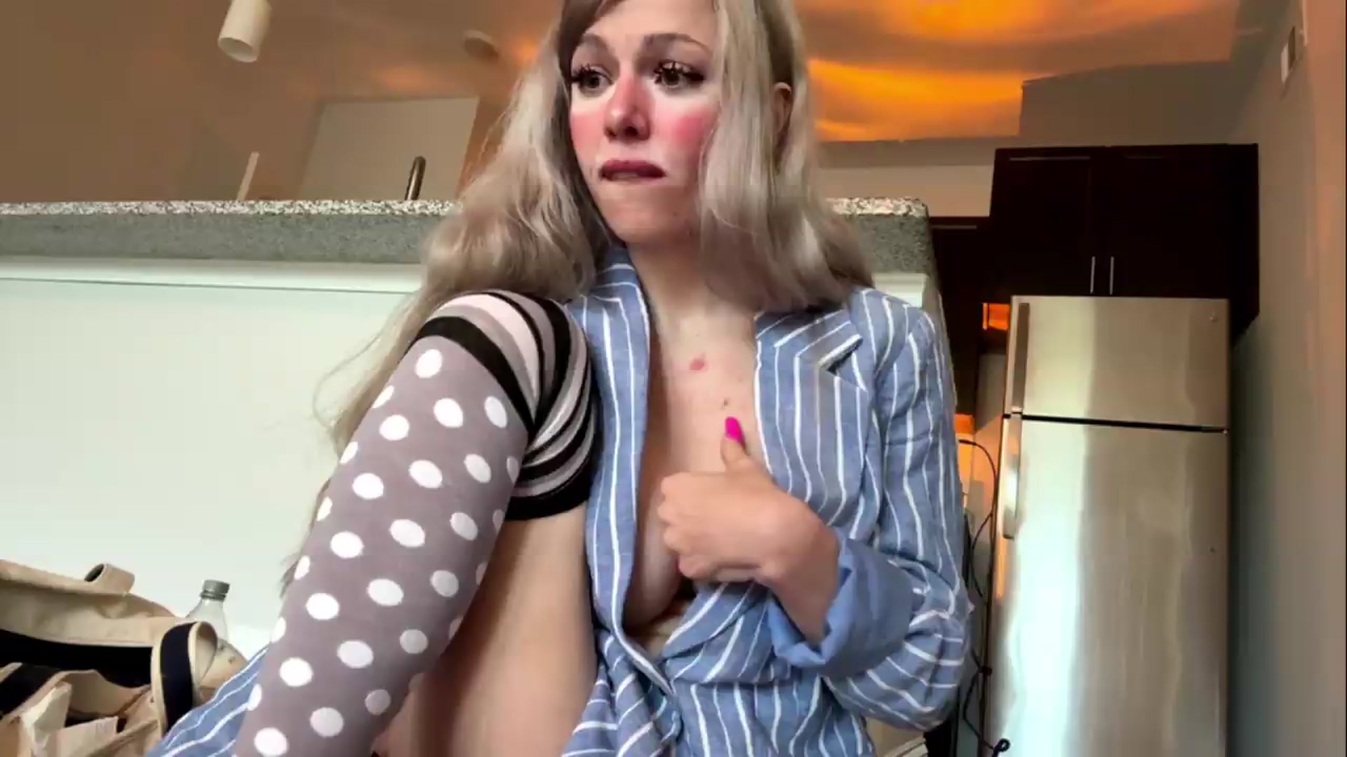 Gallery image thumbnail from DaddyProperty's myfreecams stream on, 05/18/2026, 18:47 image 13 of 20