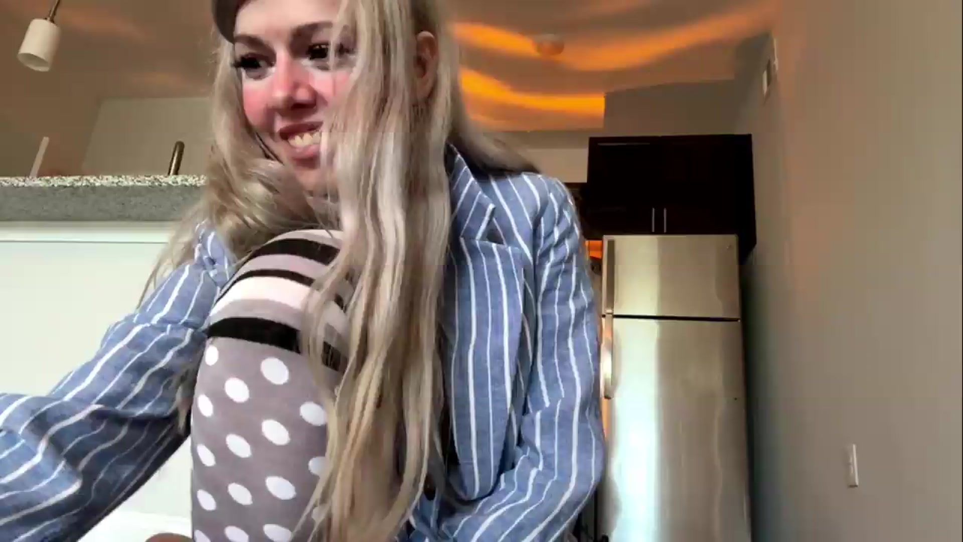 Gallery image thumbnail from DaddyProperty's myfreecams stream on, 05/18/2026, 20:13 image 15 of 20