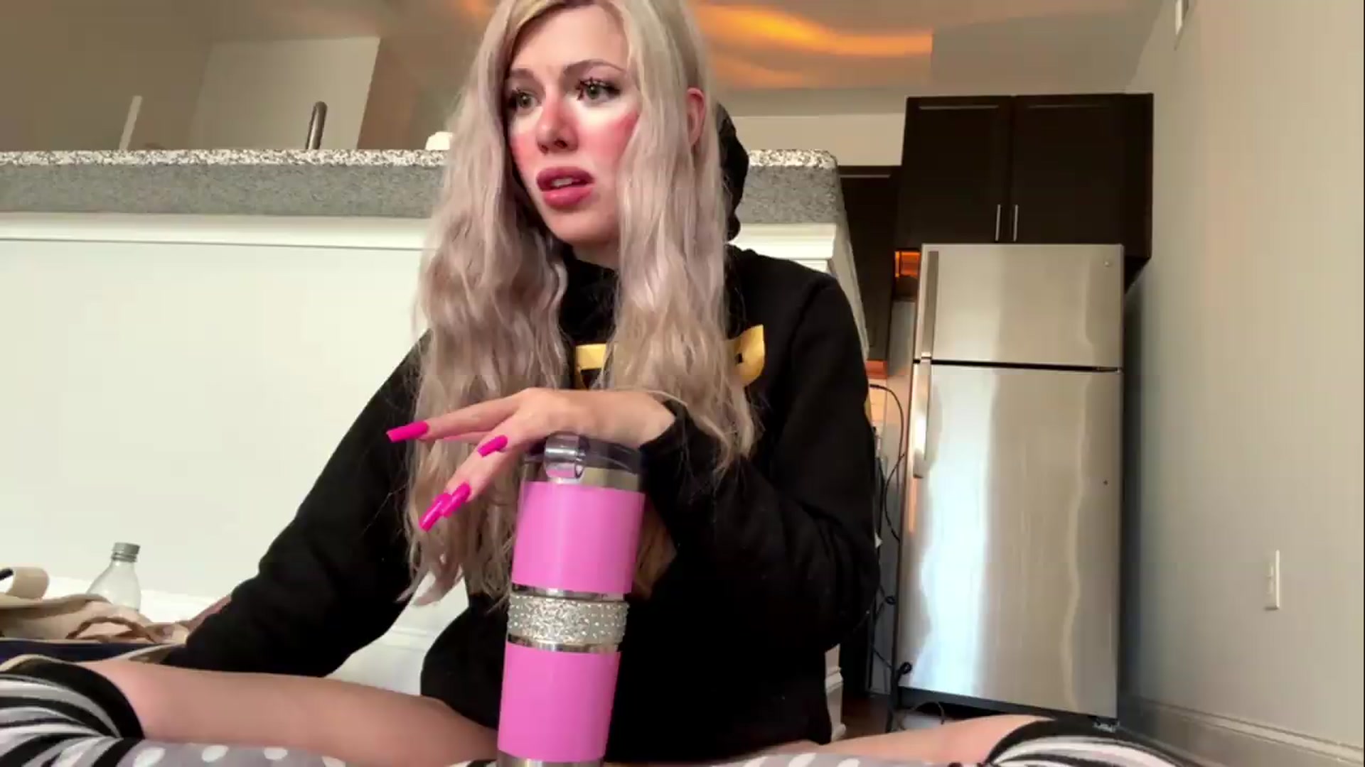 Gallery image thumbnail from DaddyProperty's myfreecams stream on, 05/18/2026, 23:29 image 5 of 20