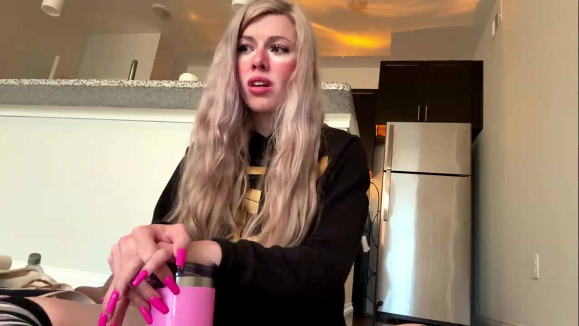 Gallery image thumbnail from DaddyProperty's myfreecams stream on, 05/18/2026, 23:55 image 16 of 20