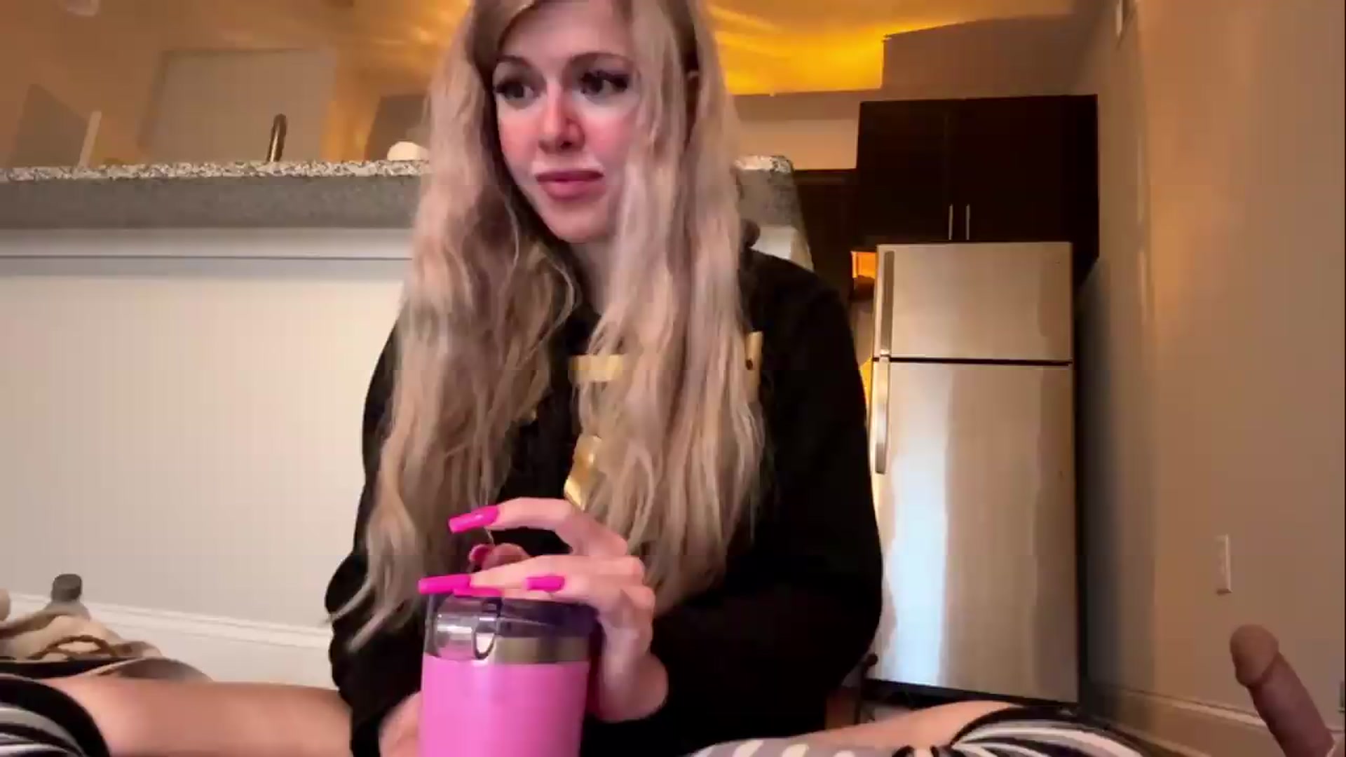 Gallery image thumbnail from DaddyProperty's myfreecams stream on, 05/19/2026, 01:39 image 4 of 20