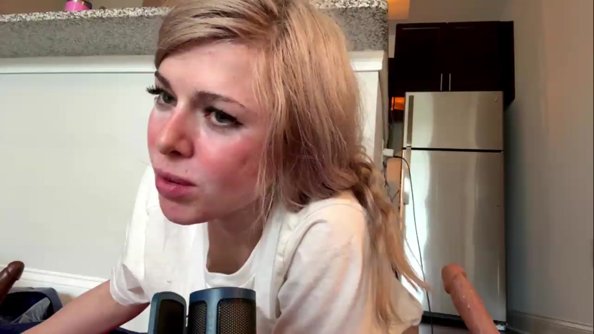 Gallery image thumbnail from DaddyProperty's myfreecams stream on, 05/27/2026, 16:42 image 18 of 20