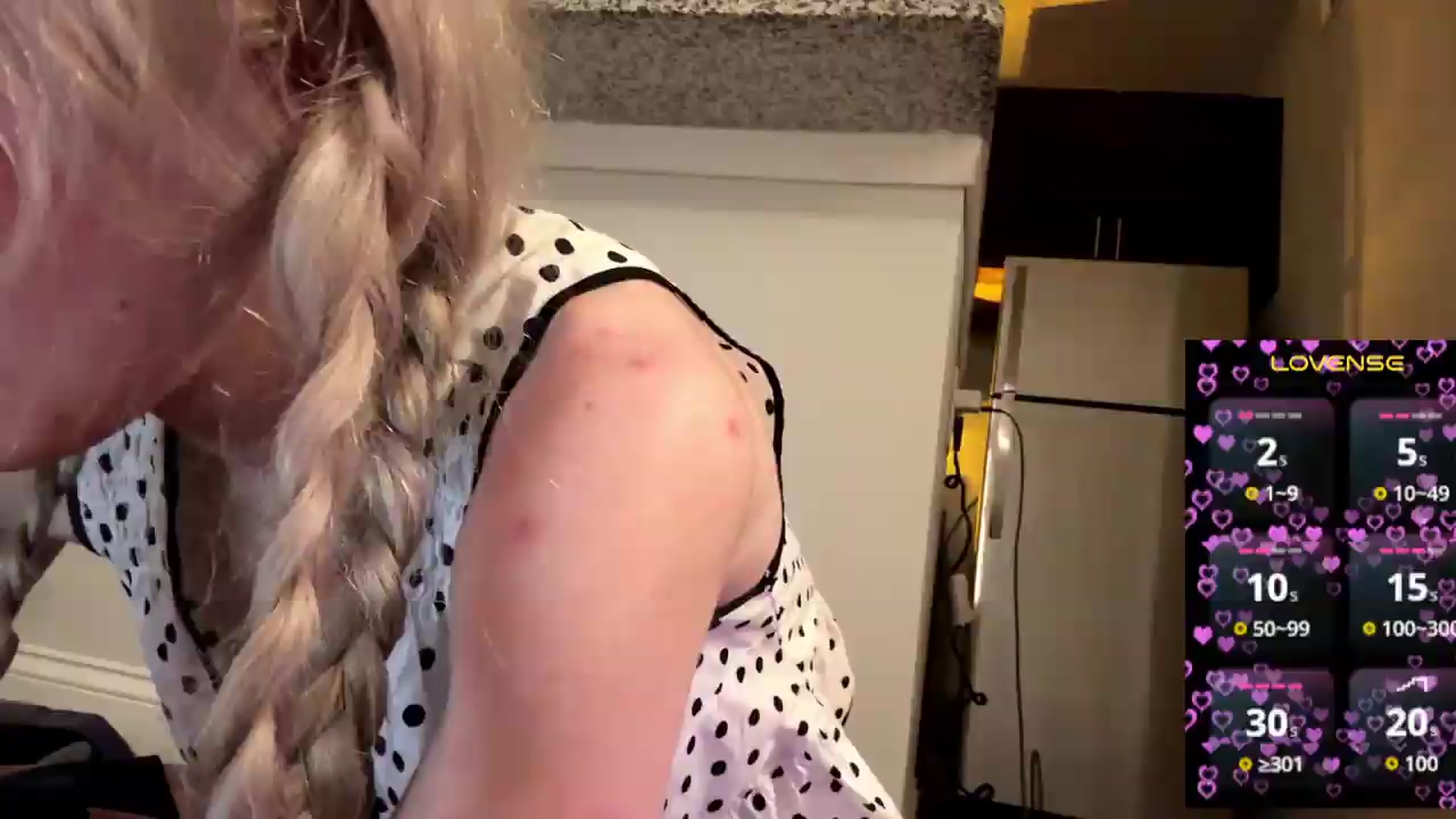 Gallery image thumbnail from DaddyProperty's myfreecams stream on, 05/29/2026, 04:53 image 17 of 20