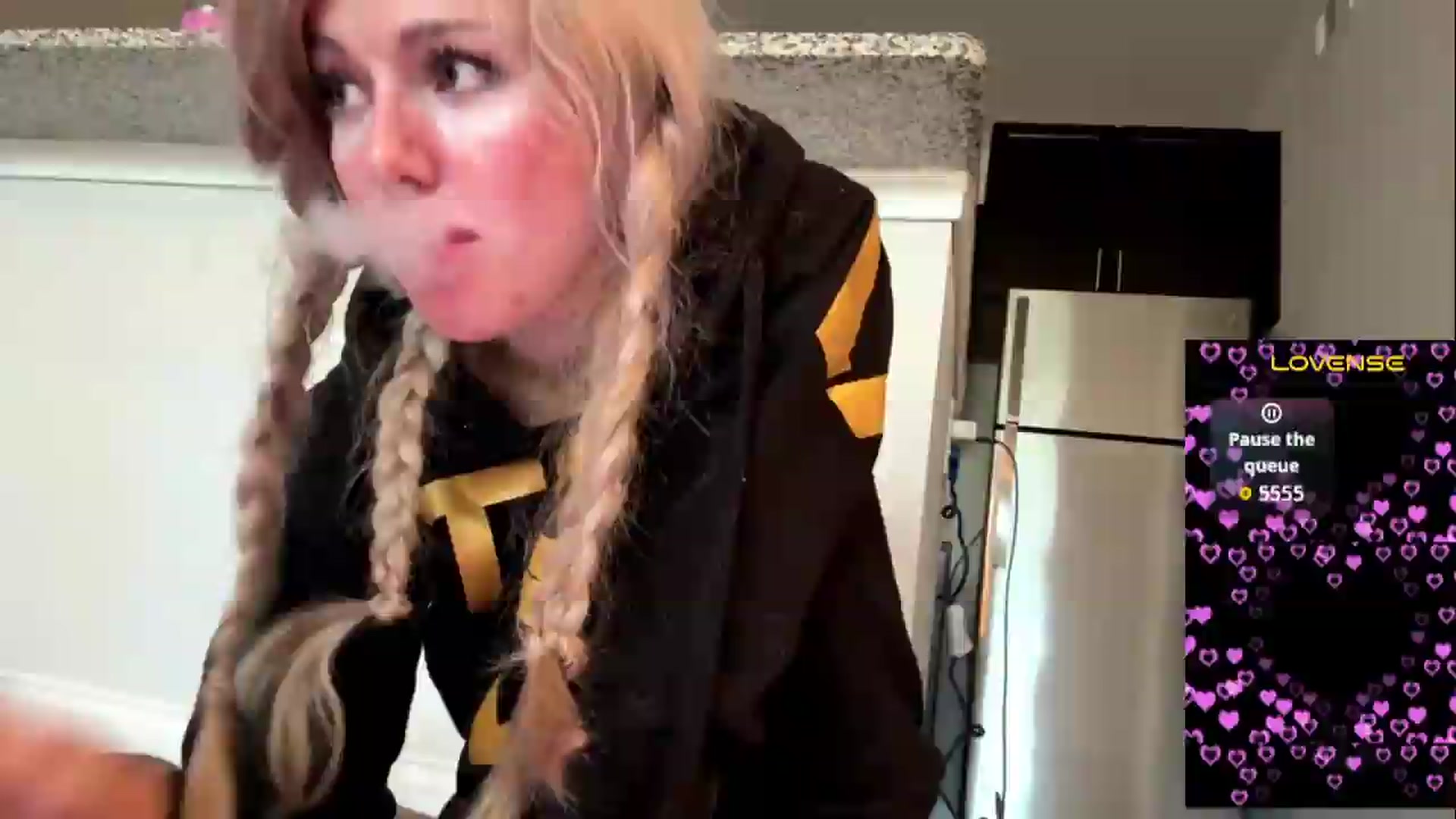 Gallery image thumbnail from DaddyProperty's myfreecams stream on, 05/29/2026, 16:58 image 17 of 20