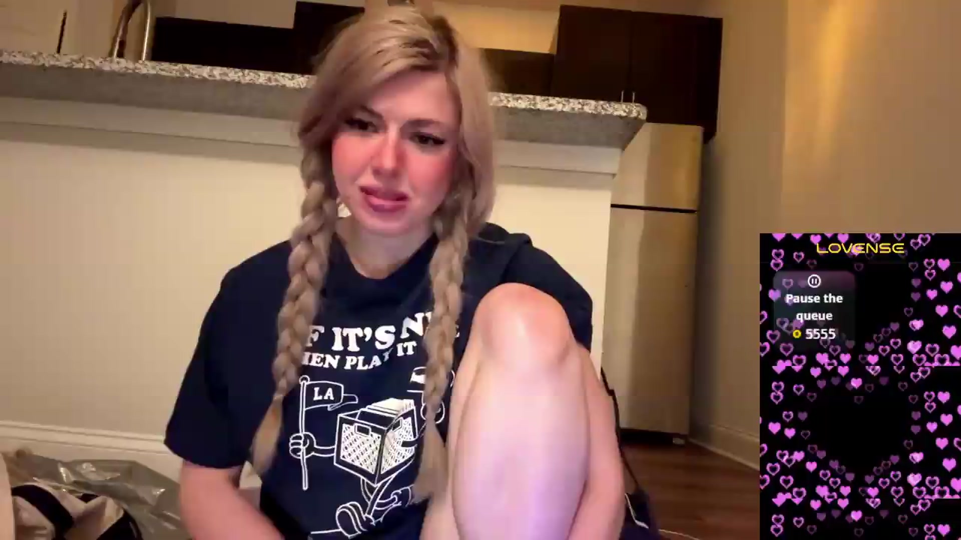 Gallery image thumbnail from DaddyProperty's myfreecams stream on, 06/04/2026, 05:07 image 1 of 20
