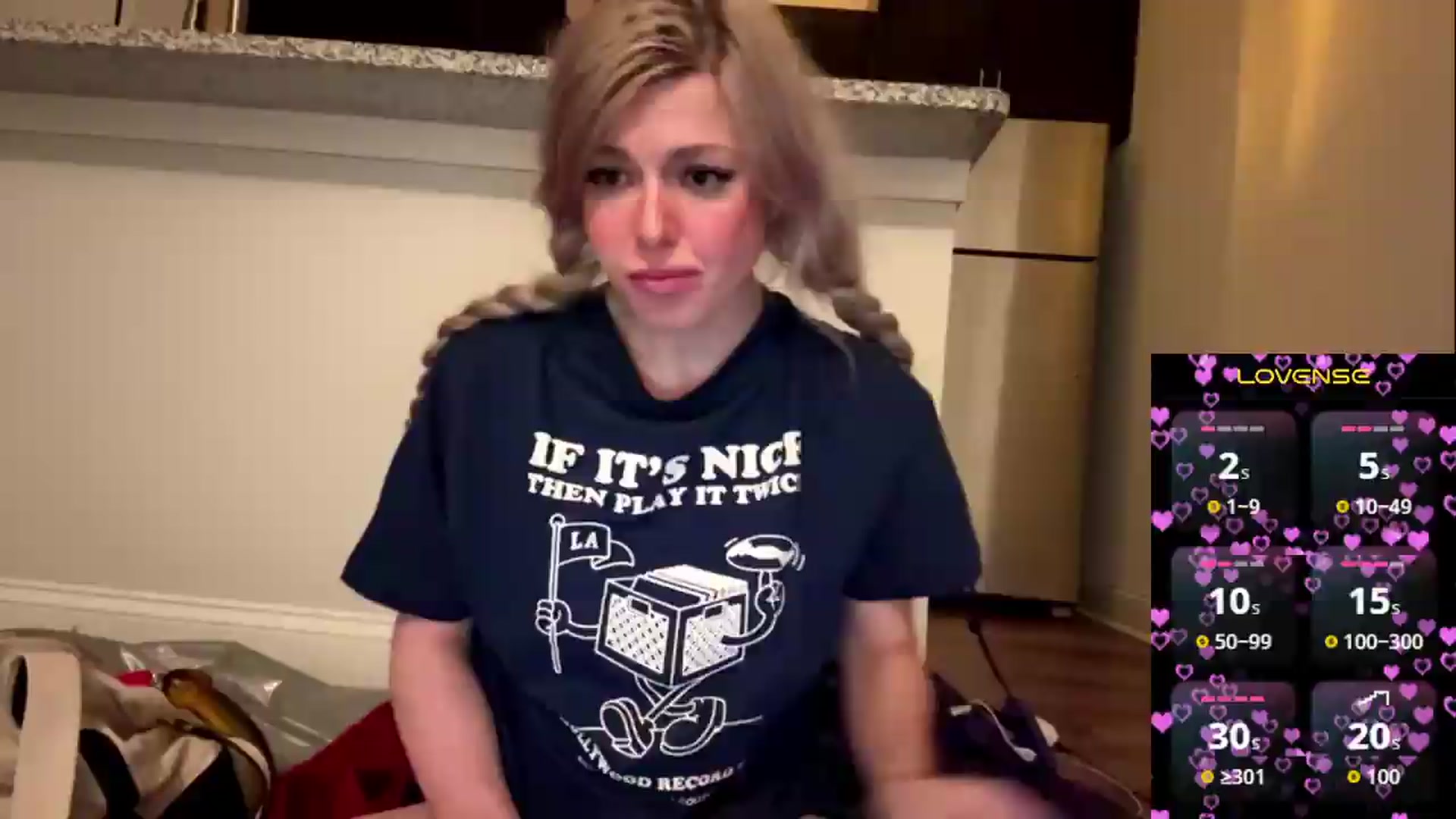 Gallery image thumbnail from DaddyProperty's myfreecams stream on, 06/04/2026, 10:28 image 7 of 20