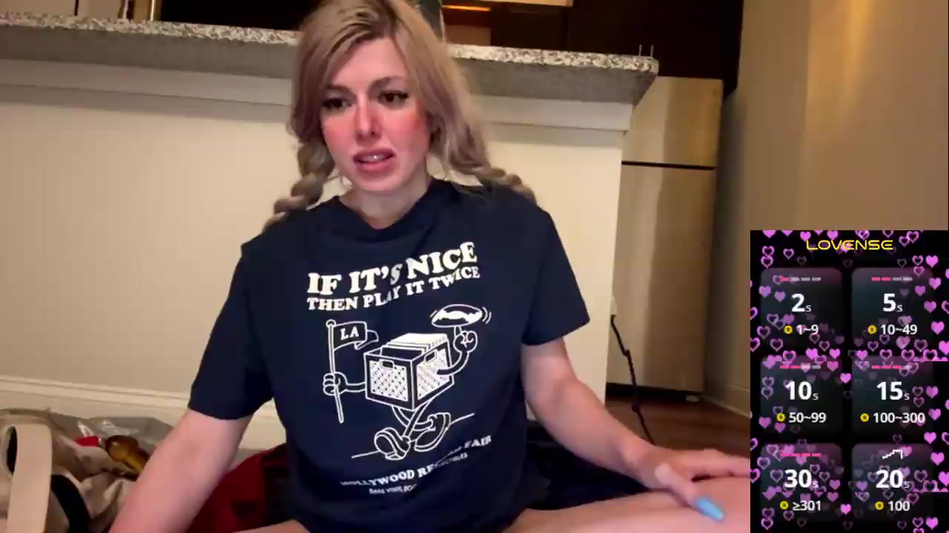 Gallery image thumbnail from DaddyProperty's myfreecams stream on, 06/04/2026, 10:28 image 9 of 20