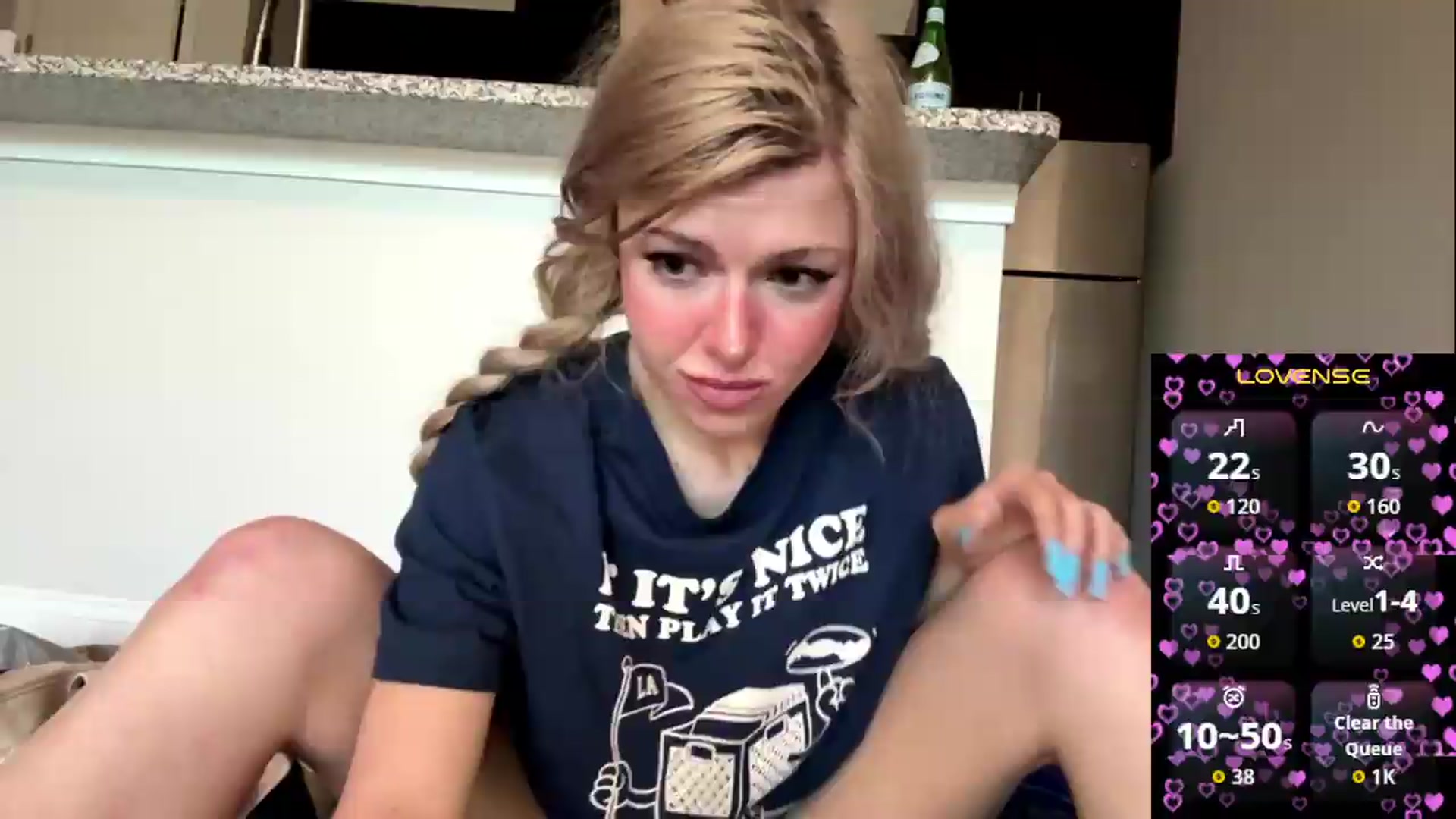 Gallery image thumbnail from DaddyProperty's myfreecams stream on, 06/04/2026, 12:14 image 8 of 20