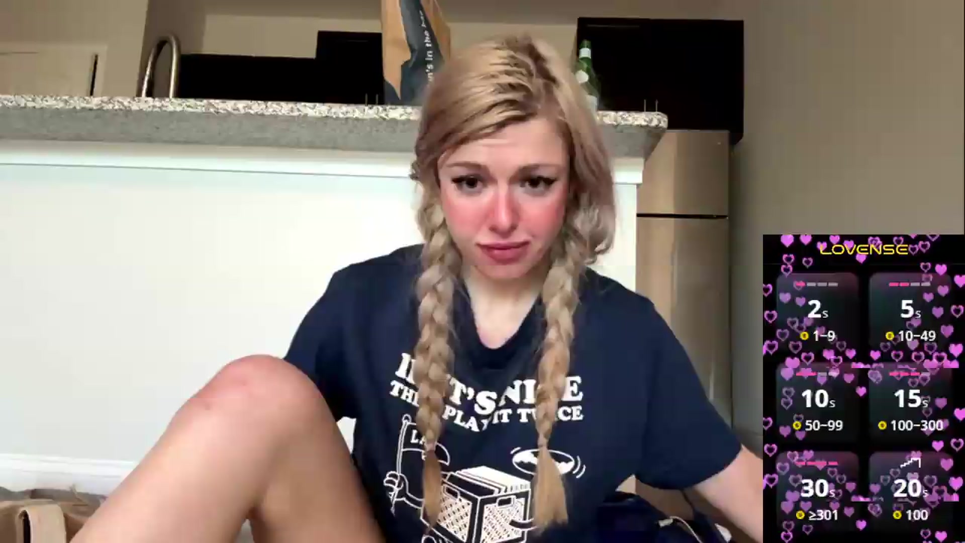 Gallery image thumbnail from DaddyProperty's myfreecams stream on, 06/04/2026, 13:22 image 18 of 20