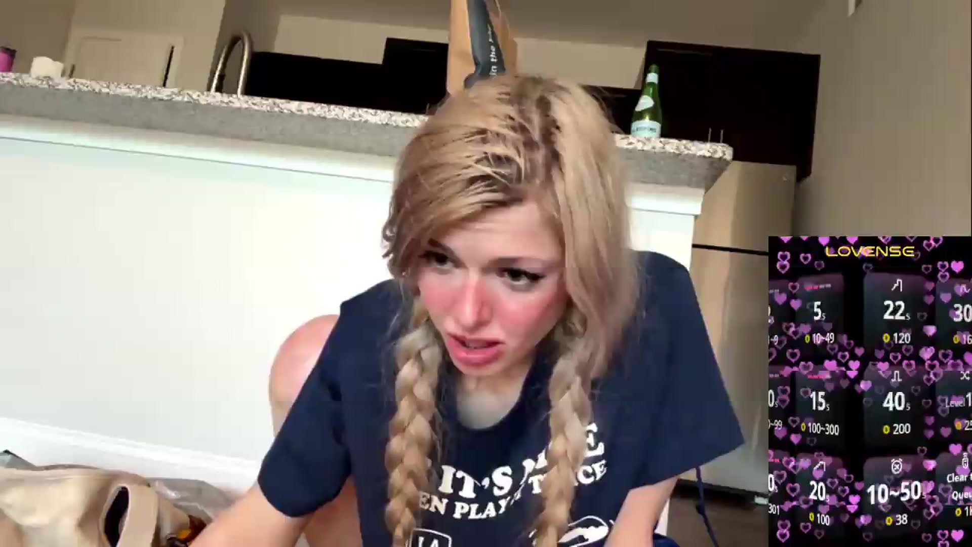 Gallery image thumbnail from DaddyProperty's myfreecams stream on, 06/04/2026, 17:16 image 6 of 20