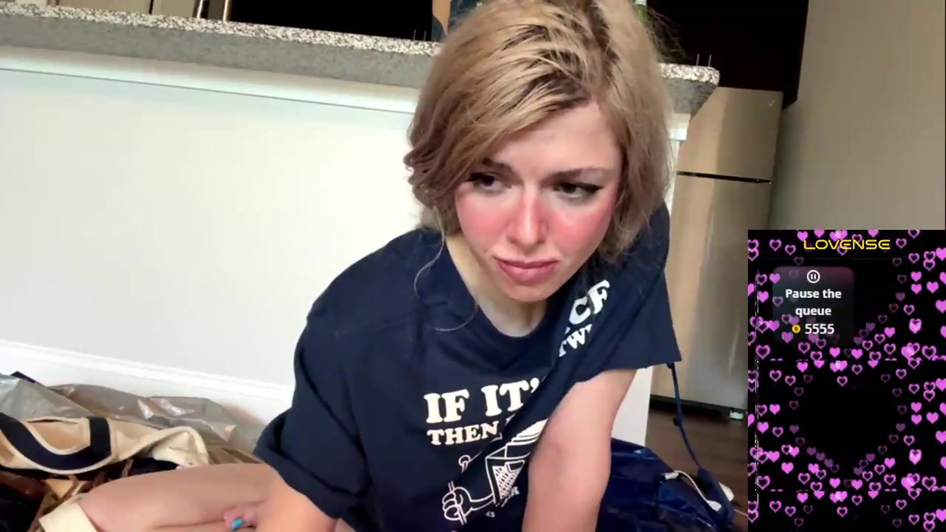 Gallery image thumbnail from DaddyProperty's myfreecams stream on, 06/04/2026, 17:16 image 14 of 20