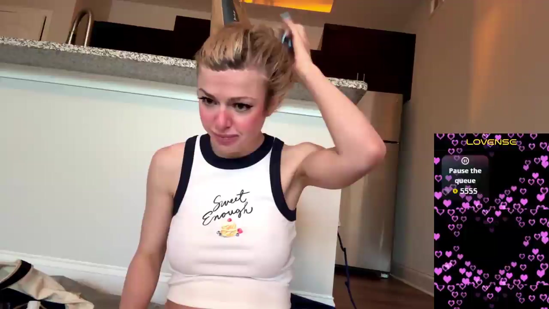 Gallery image thumbnail from DaddyProperty's myfreecams stream on, 06/05/2026, 11:07 image 17 of 20