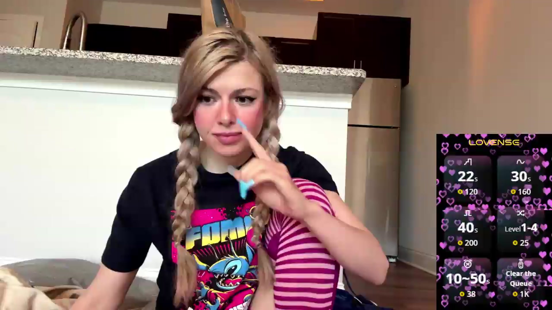 Gallery image thumbnail from DaddyProperty's myfreecams stream on, 06/05/2026, 19:31 image 3 of 20