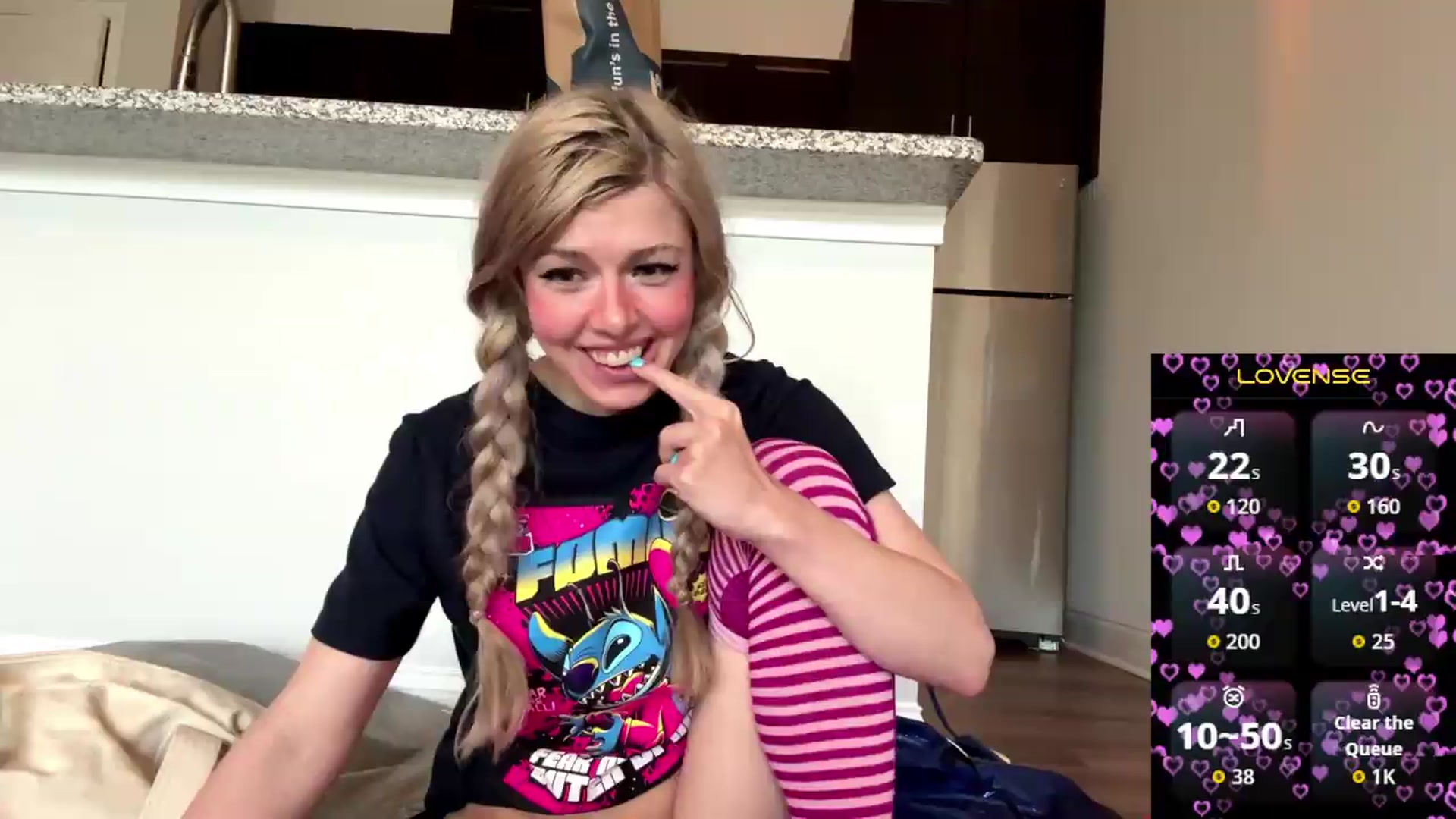 Gallery image thumbnail from DaddyProperty's myfreecams stream on, 06/05/2026, 21:48 image 9 of 20