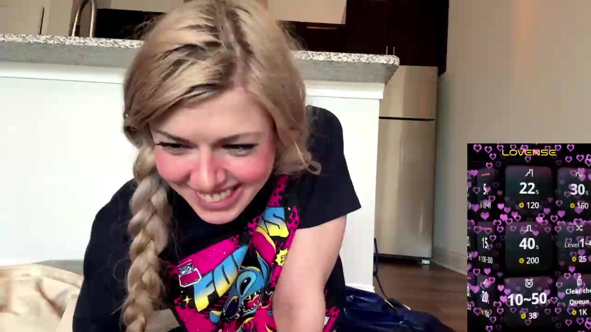 Gallery image thumbnail from DaddyProperty's myfreecams stream on, 06/05/2026, 21:48 image 7 of 20