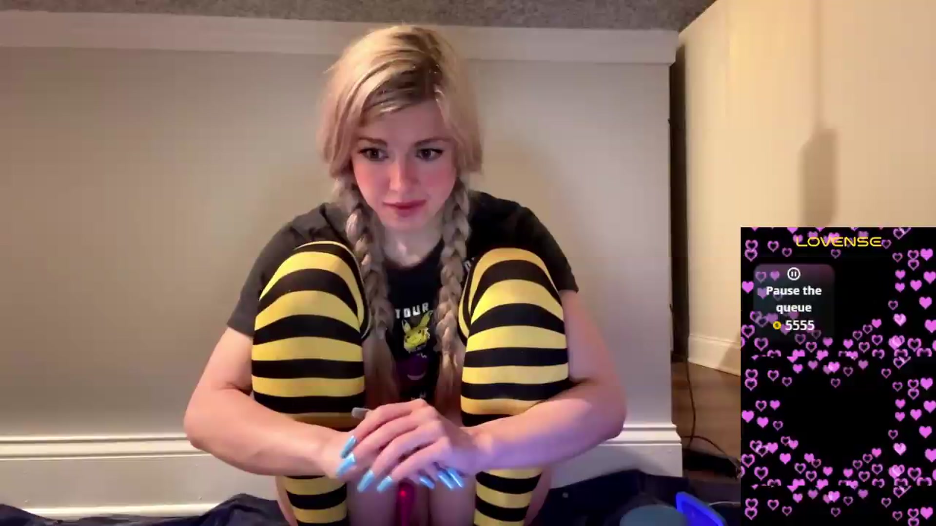 Gallery image thumbnail from DaddyProperty's myfreecams stream on, 06/10/2026, 08:21 image 14 of 20