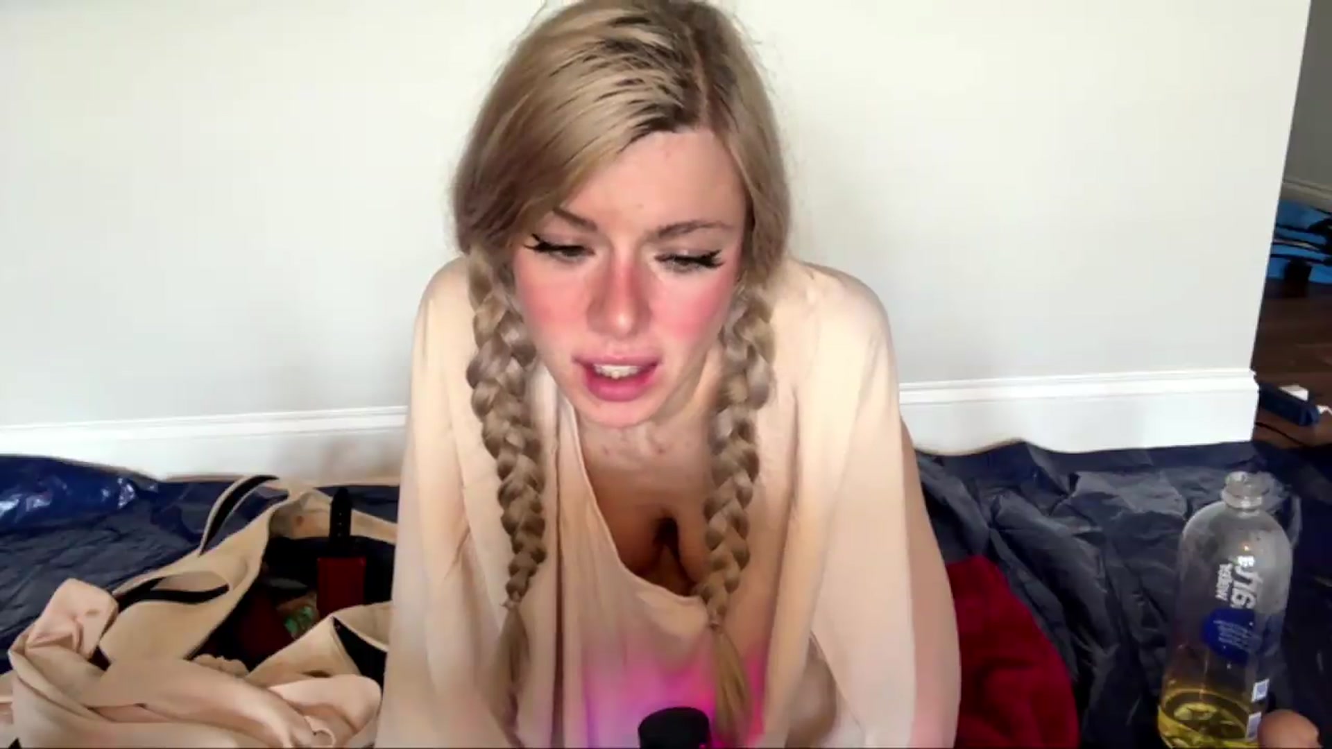 Gallery image thumbnail from DaddyProperty's myfreecams stream on, 06/14/2026, 17:59 image 7 of 20