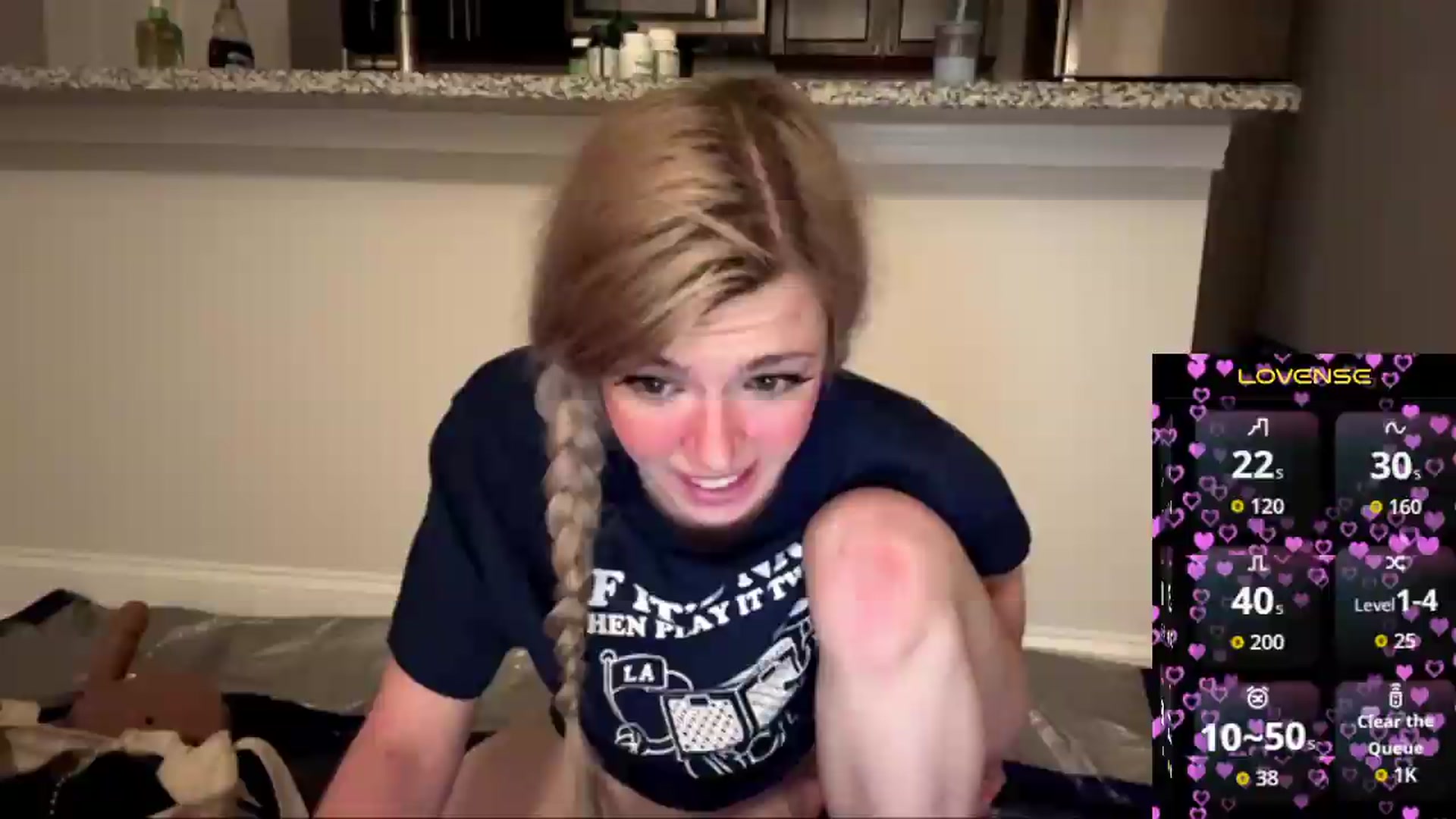 Gallery image thumbnail from DaddyProperty's myfreecams stream on, 06/16/2026, 08:42 image 7 of 20