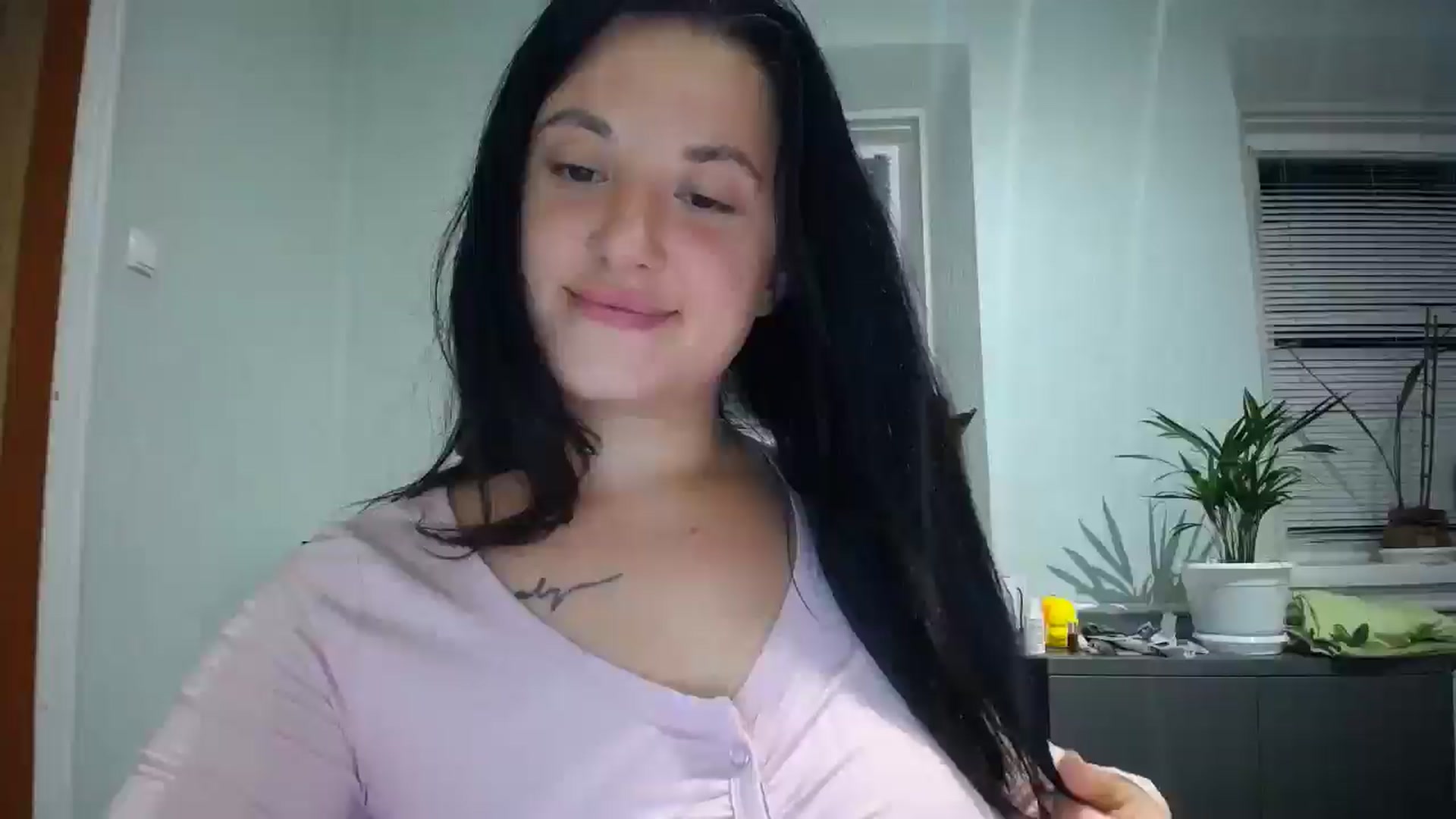 Gallery image thumbnail from DaddyWFantast's myfreecams stream on, 08/25/2024, 19:12 image 5 of 20