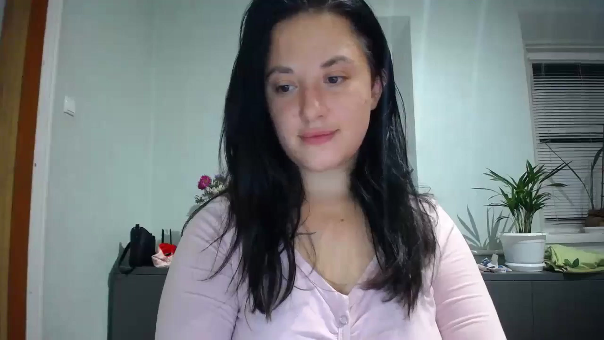 Gallery image thumbnail from DaddyWFantast's myfreecams stream on, 08/25/2024, 19:31 image 12 of 20
