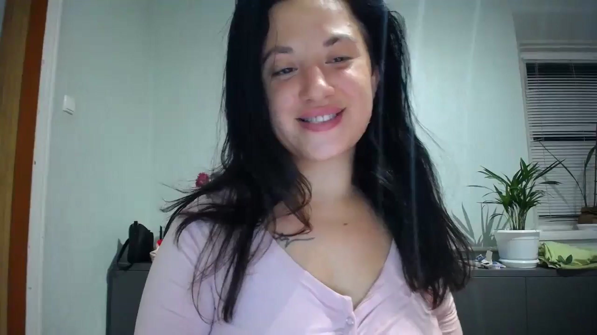 Gallery image thumbnail from DaddyWFantast's myfreecams stream on, 08/25/2024, 19:31 image 10 of 20
