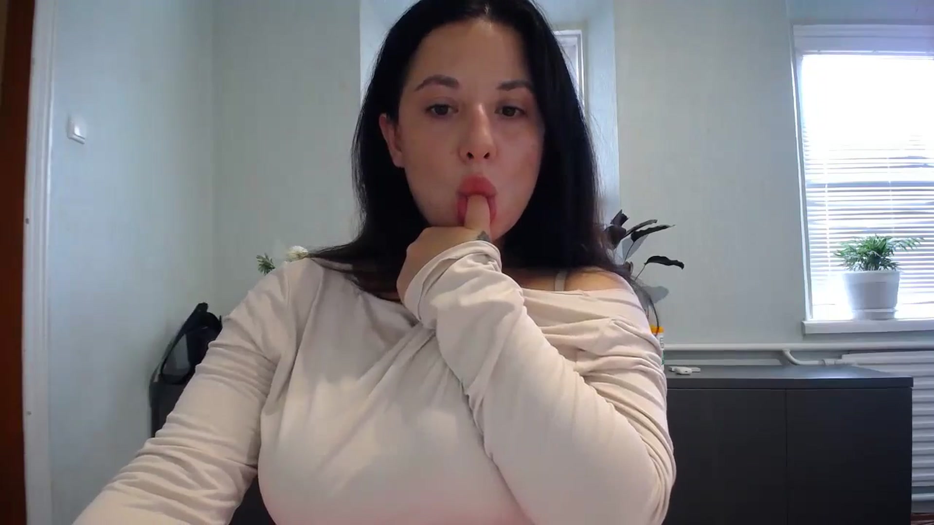 Gallery image thumbnail from DaddyWFantast's myfreecams stream on, 09/03/2024, 14:35 image 17 of 20