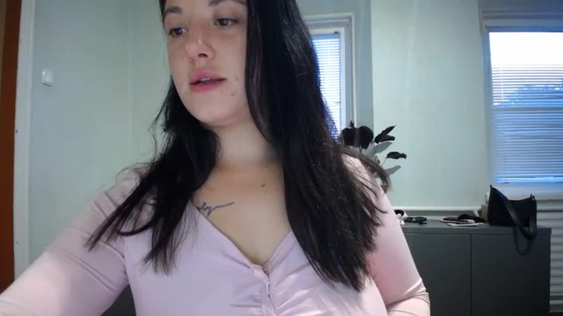 Gallery image thumbnail from DaddyWFantast's myfreecams stream on, 09/06/2024, 16:09 image 20 of 20