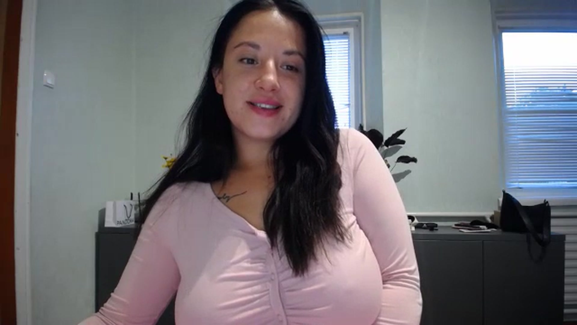Gallery image thumbnail from DaddyWFantast's myfreecams stream on, 09/06/2024, 16:09 image 12 of 20