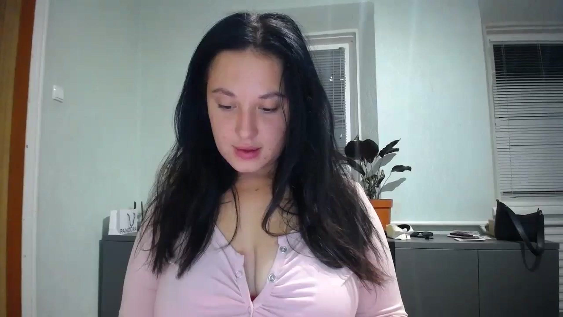 Gallery image thumbnail from DaddyWFantast's myfreecams stream on, 09/06/2024, 18:40 image 8 of 20