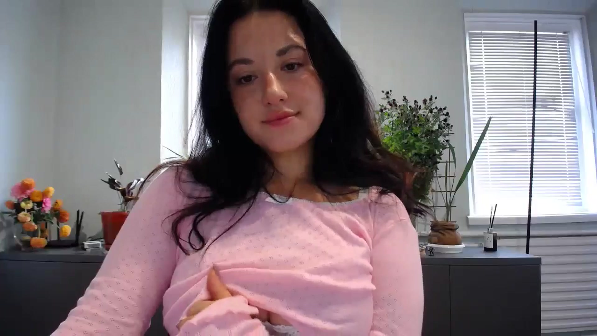 Gallery image thumbnail from DaddyWFantast's myfreecams stream on, 11/06/2024, 12:50 image 12 of 20