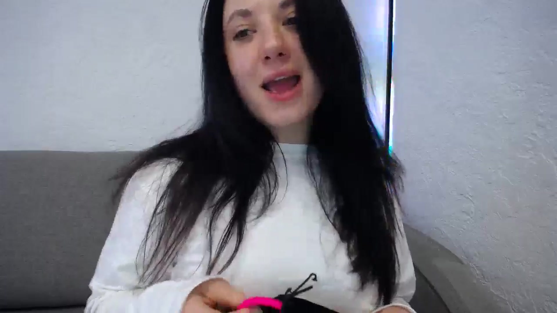 Gallery image thumbnail from DaddyWFantast's myfreecams stream on, 04/10/2025, 14:29 image 2 of 20