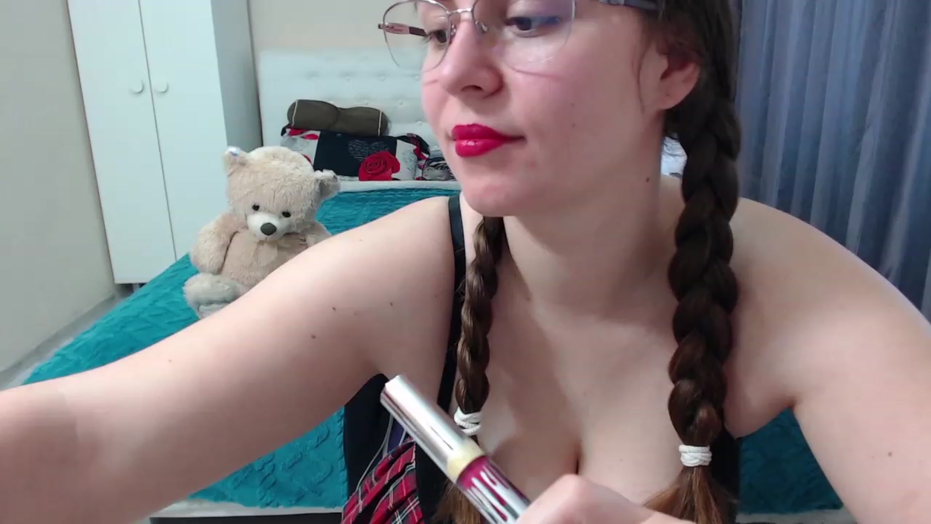 Gallery image thumbnail from Daddyisssues1's myfreecams stream on, 01/22/2024, 12:25 image 7 of 20
