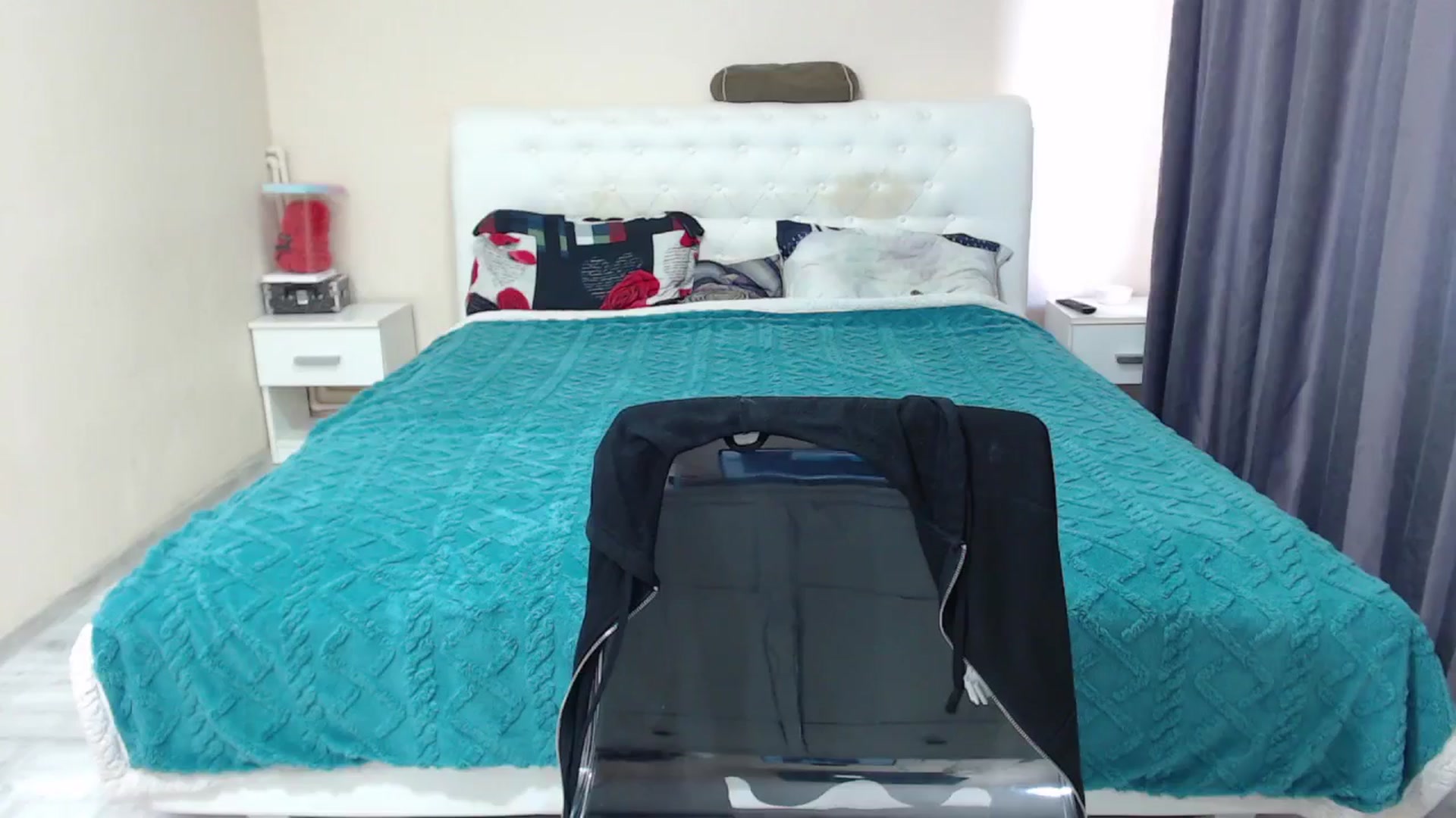 Gallery image thumbnail from Daddyisssues1's myfreecams stream on, 07/26/2024, 08:30 image 18 of 20