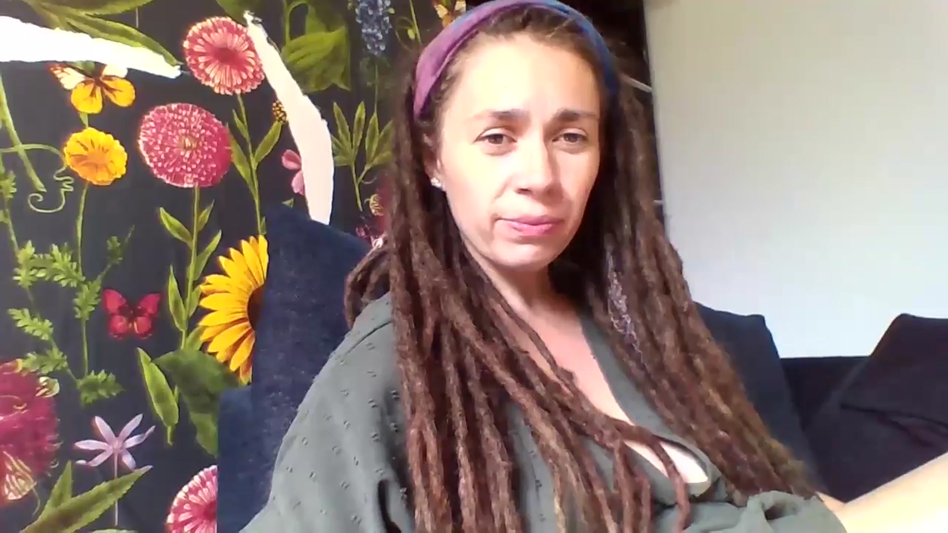 Gallery image thumbnail from Daddysgirl20's myfreecams stream on, 08/17/2024, 10:19 image 17 of 20