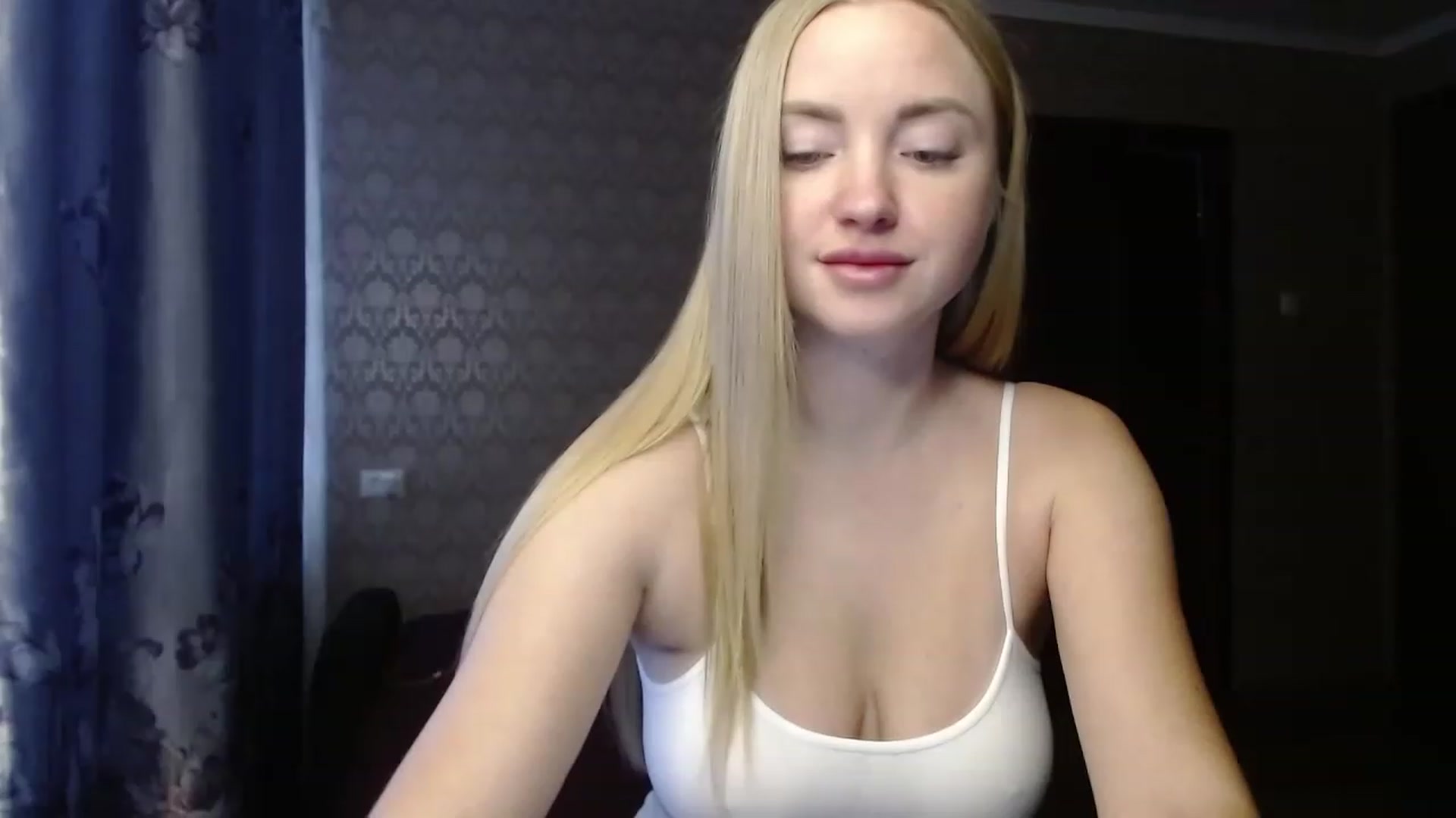 Gallery image thumbnail from Dafnaa's myfreecams stream on, 02/01/2023, 13:27 image 12 of 20