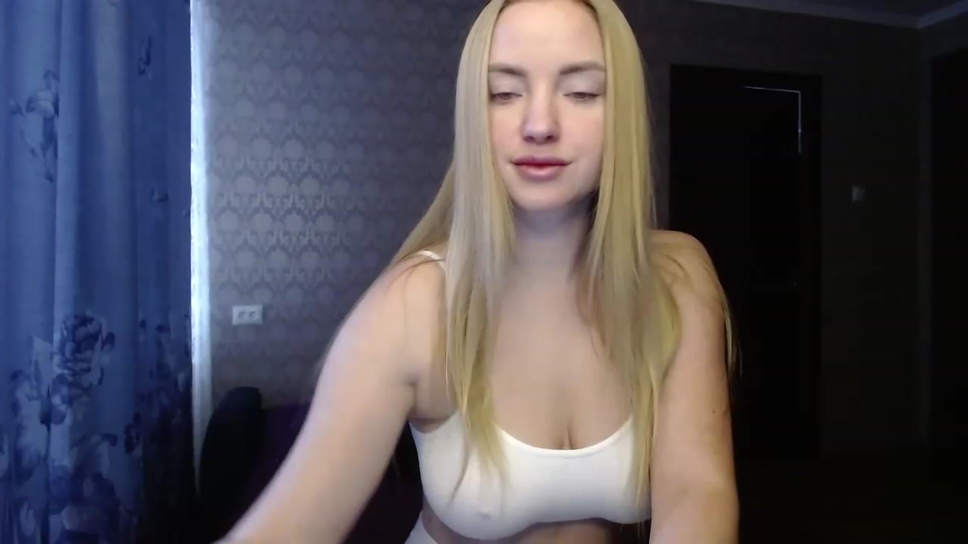 Gallery image thumbnail from Dafnaa's myfreecams stream on, 02/06/2023, 13:27 image 18 of 20