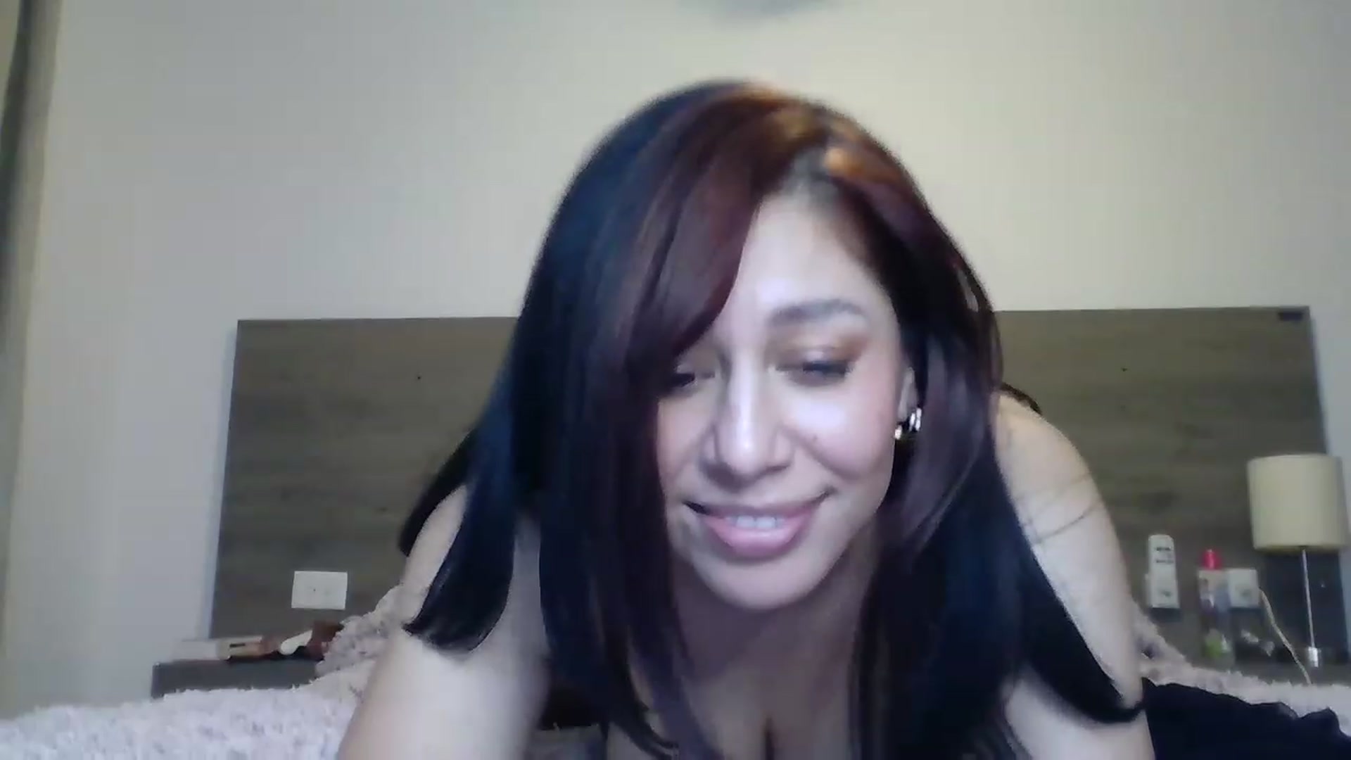 Gallery image thumbnail from DafneMFC's myfreecams stream on, 11/19/2022, 08:23 image 16 of 20