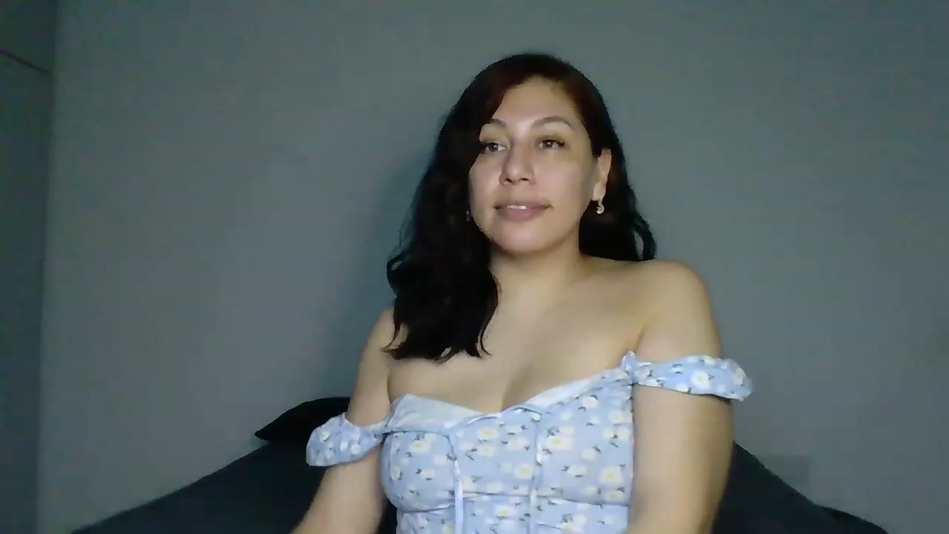 Gallery image thumbnail from DafneMFC's myfreecams stream on, 11/22/2022, 06:15 image 1 of 20