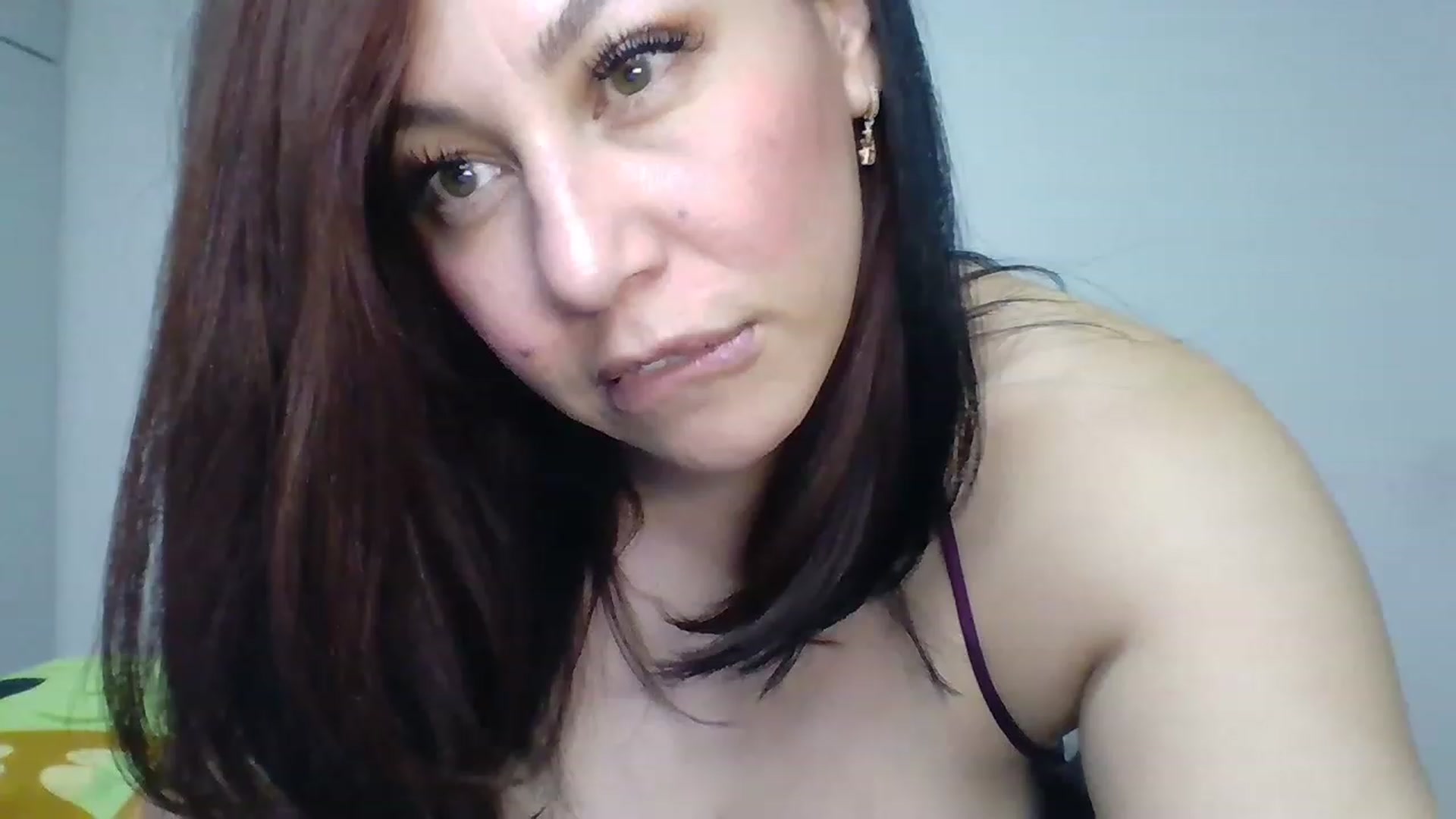 Gallery image thumbnail from DafneMFC's myfreecams stream on, 11/25/2022, 08:46 image 12 of 20