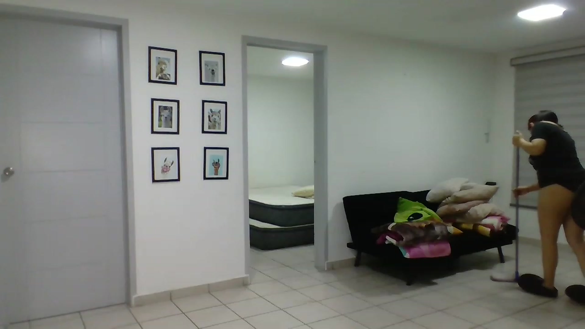 Gallery image thumbnail from DafneMFC's myfreecams stream on, 11/28/2022, 05:39 image 3 of 20