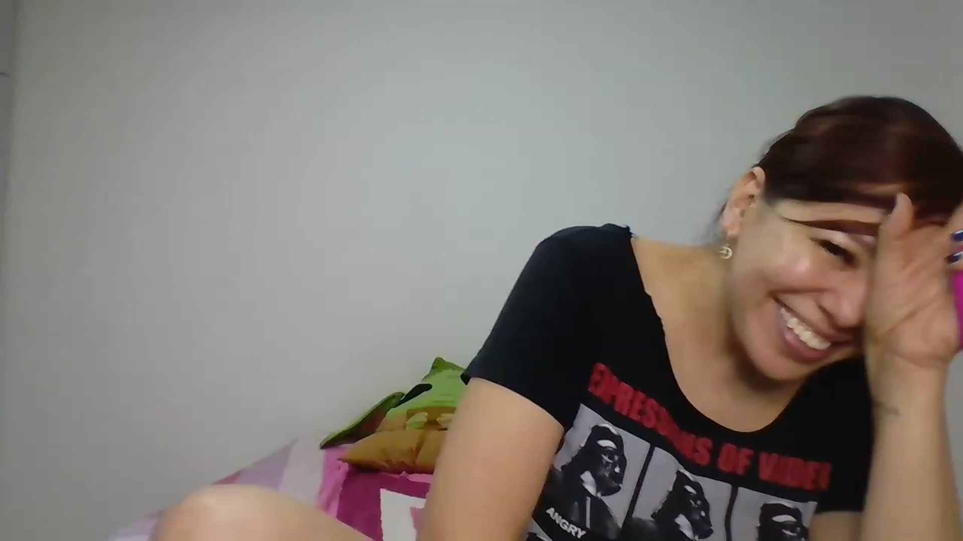Gallery image thumbnail from DafneMFC's myfreecams stream on, 11/28/2022, 05:39 image 17 of 20