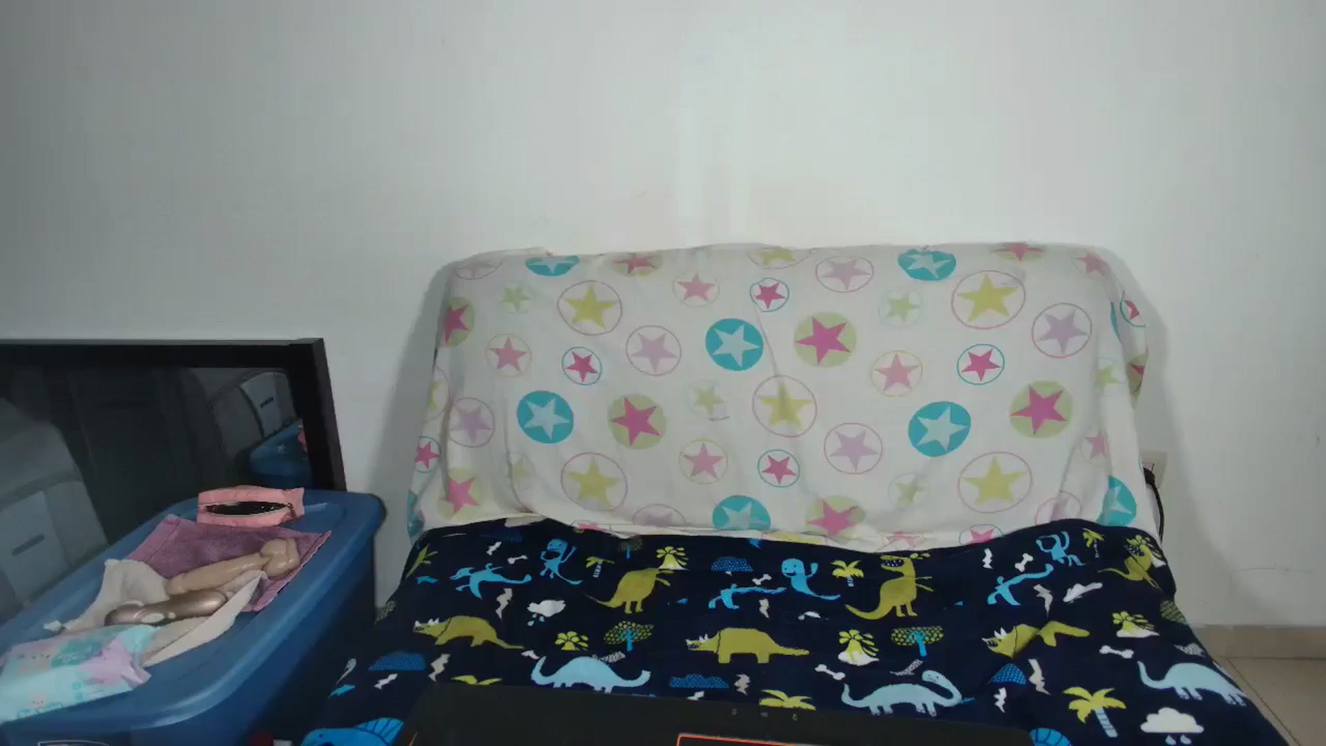 Gallery image thumbnail from DafneMFC's myfreecams stream on, 05/01/2025, 14:27 image 11 of 20